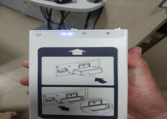 재충전 가능한 리?? 이온 배터리 989803190371